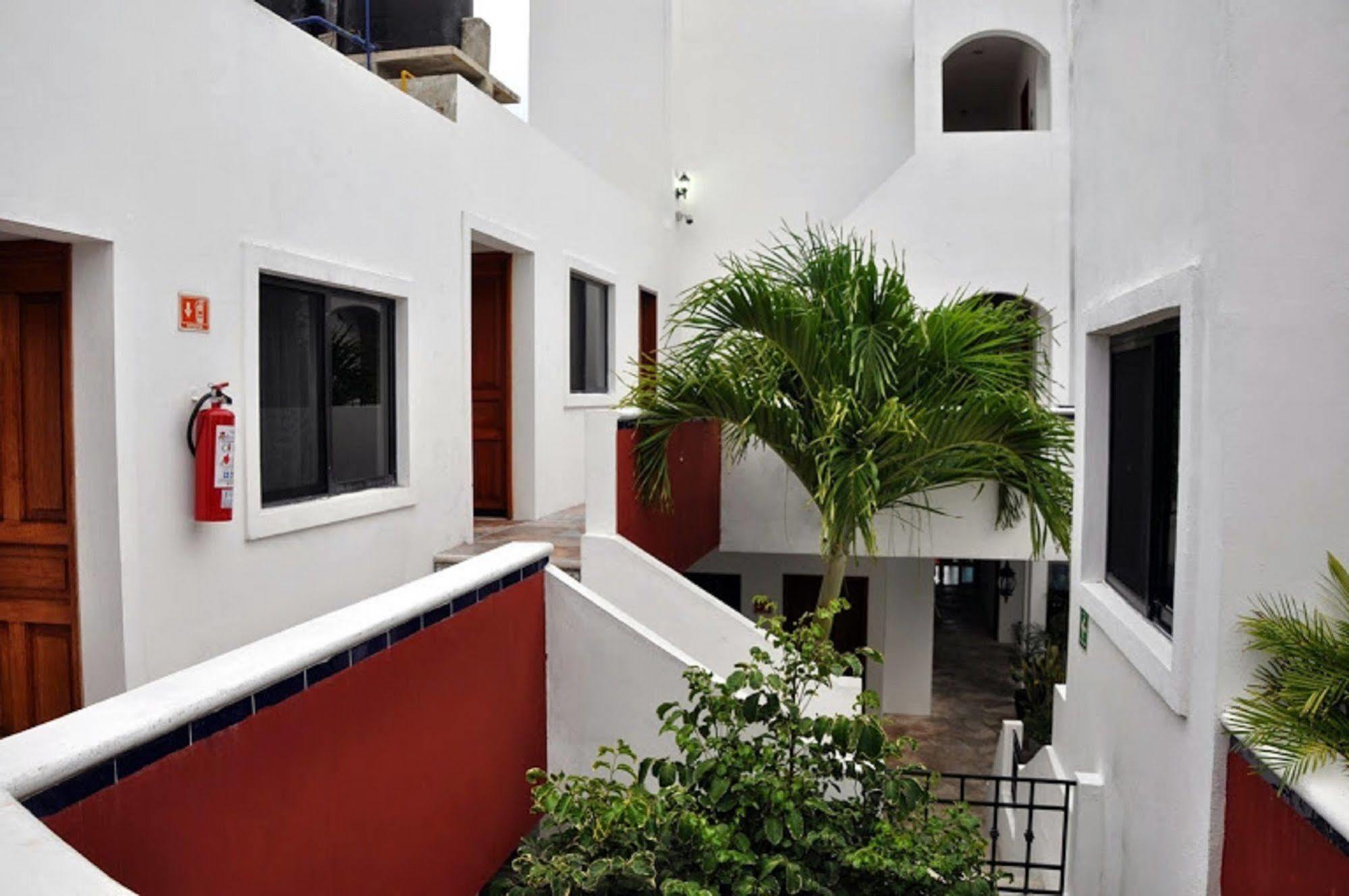 Chac Chi Hotel & Suites Isla Mujeres Esterno foto
